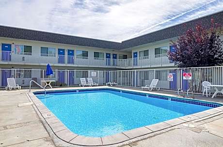 Motel 6-Laramie, WY