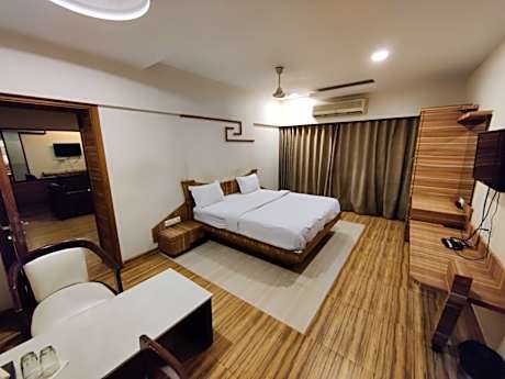 Hotel Praveen International