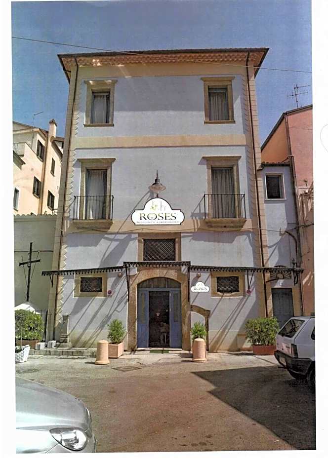 Albergo Roses