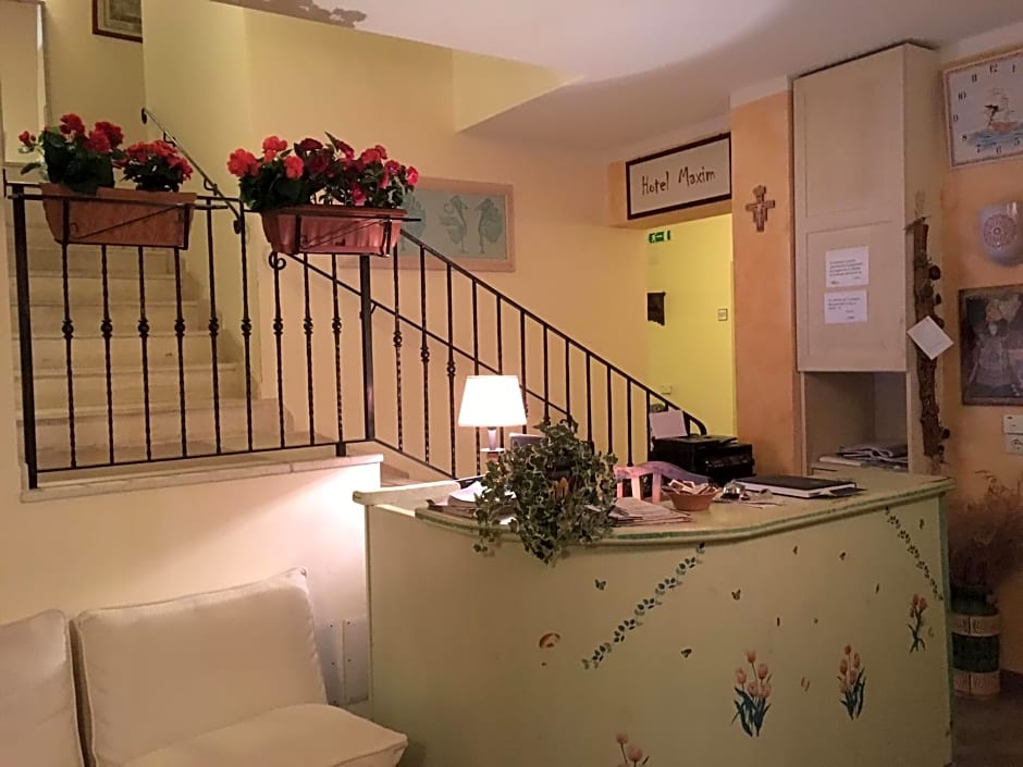 Hotel Maxim