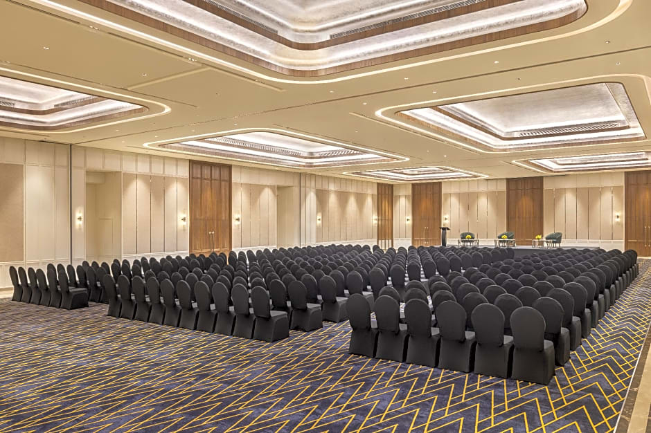 Aurika, Mumbai International Airport