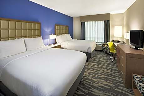 2 Queen Beds Standard