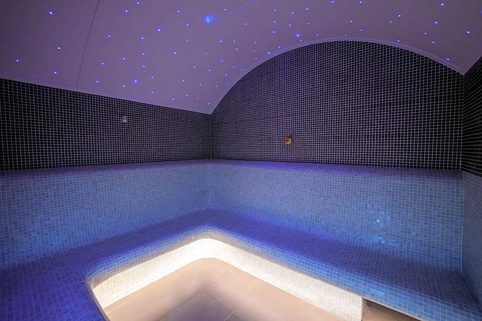 Ocean's Creek Beach Hotel