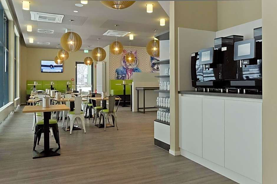 Super 8 Munich City West