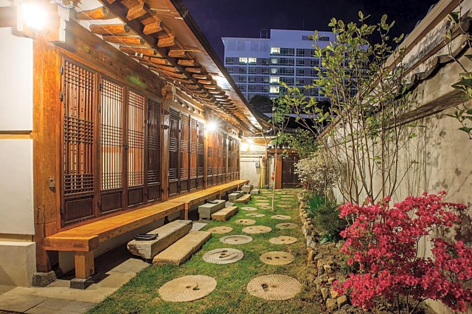 Gaeunchae Hanok Guesthouse Jeonju