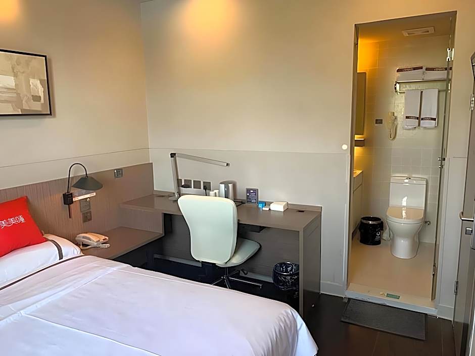 Thank Inn Shanghai Jiading Jinsha Road