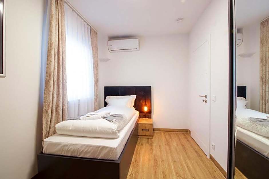 Hotel Dona