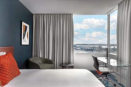 Premium King Room with Harbor View