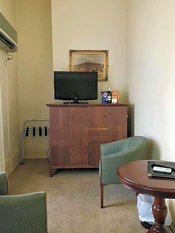 The Hotel Shamrock