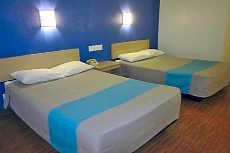 2 Full Beds | Non-Smoking