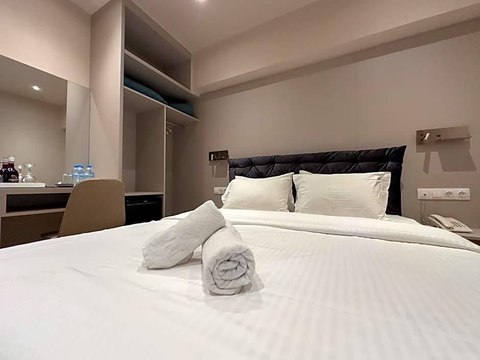 Anemoni Piraeus Hotel