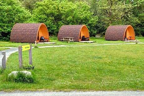 Pod Cabin (2 Adults & 1 Child)