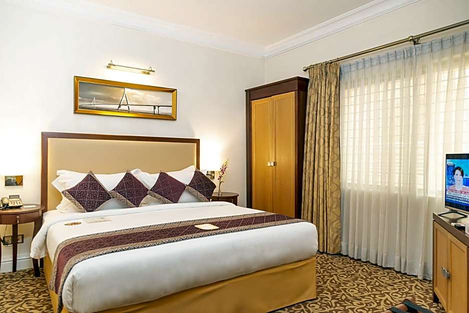 Royal Park Residence Hotel