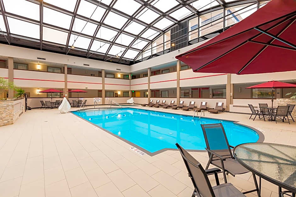 Holiday Inn Brookfield - Milwaukee By IHG