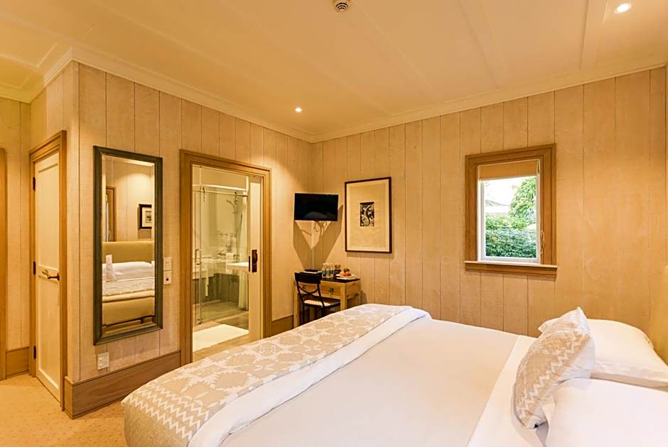 Rosewood Kauri Cliffs