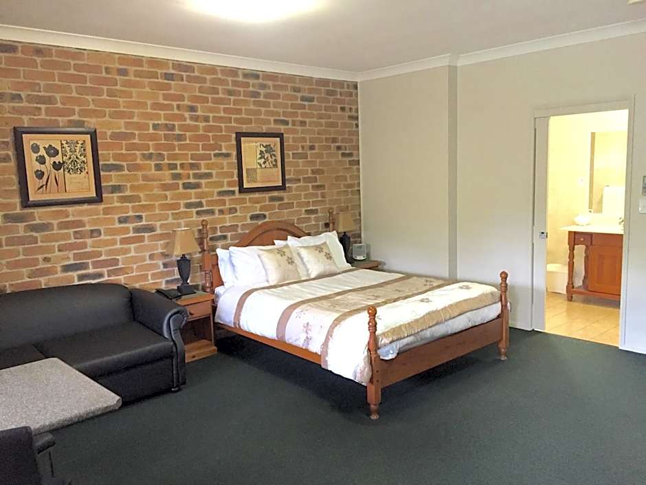 Country Gardens Motor Inn