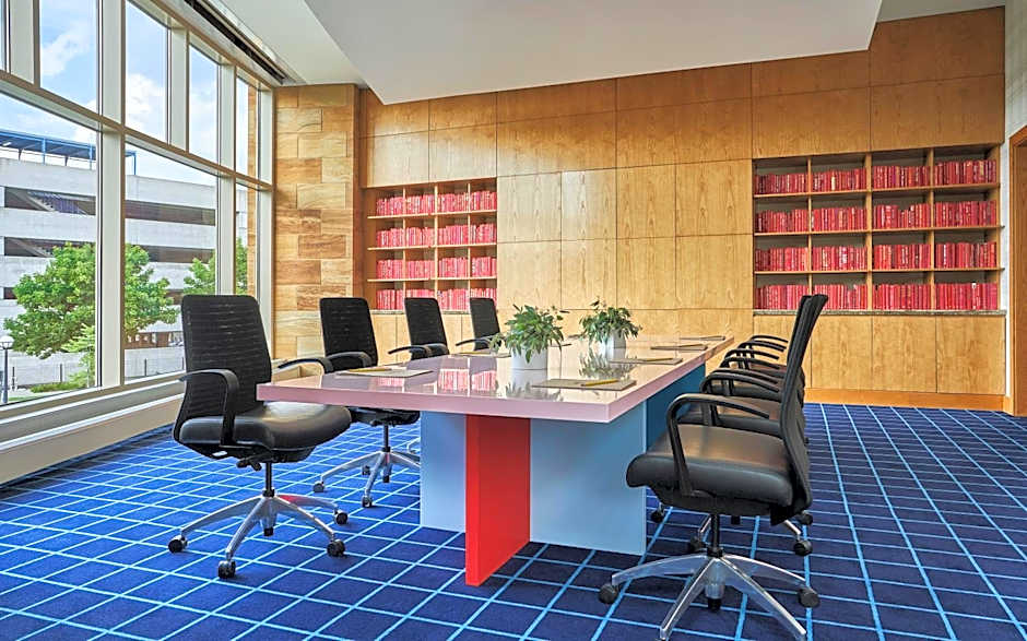 Graduate by Hilton Cincinnati