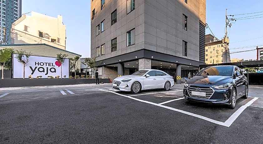 Hotel Yaja Masan Odong Branch