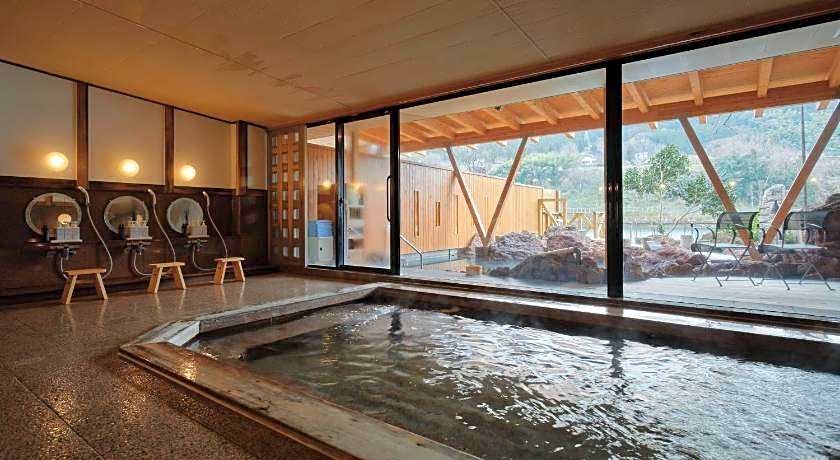 River Retreat Garaku