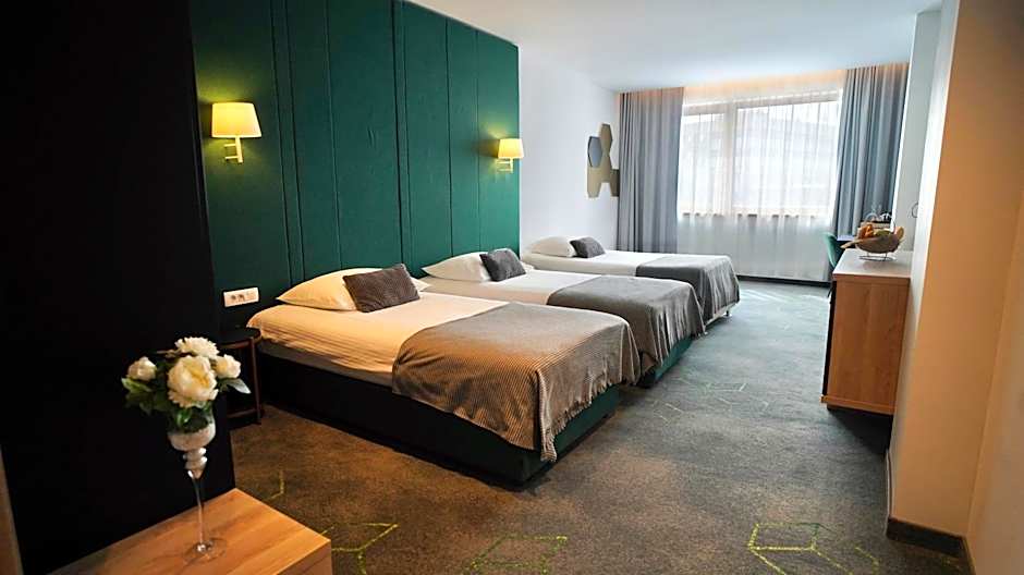 Hotel Diplomat