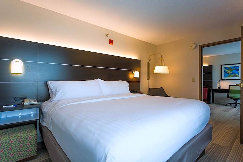 Holiday Inn Express Hotel & Suites Reading By IHG