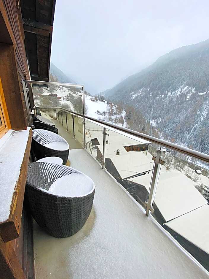 Qi-Lin Hotel Restaurant