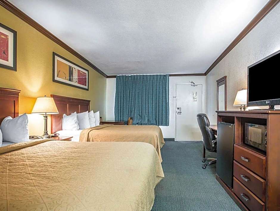Quality Inn San Diego I-5 Naval Base