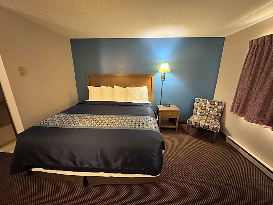Red Wing Inn and Suite