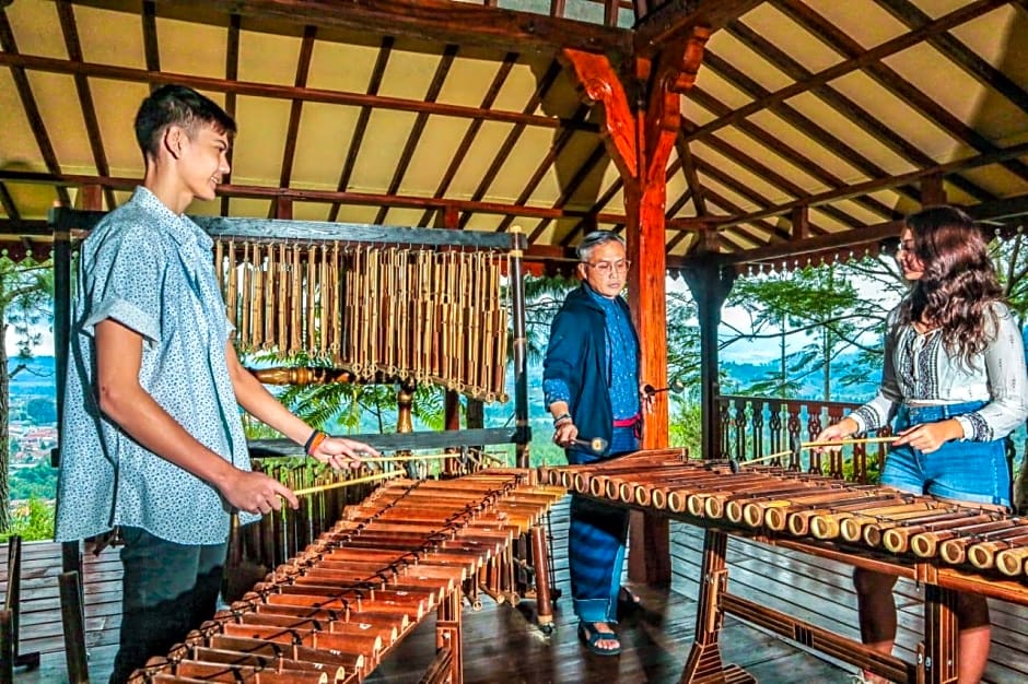 Mulberry Hill by The Lodge