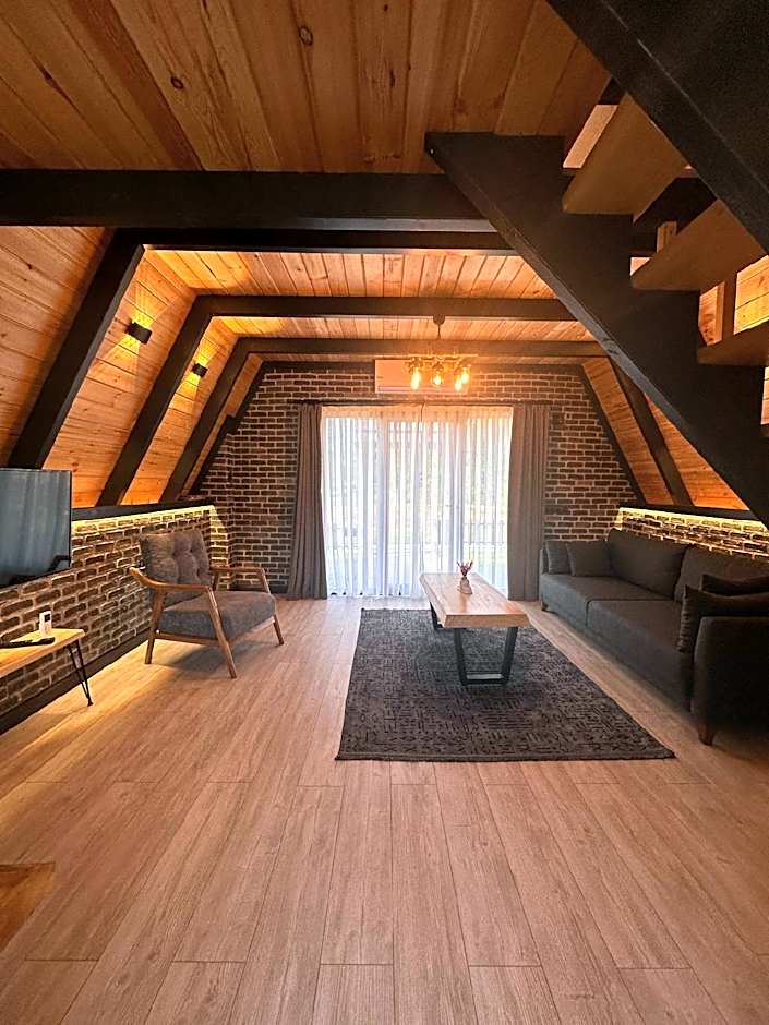 Photo 1 of 7 of Superior Bungalow