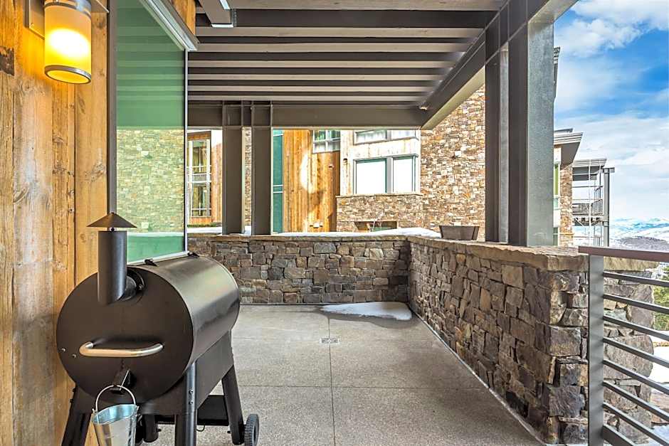 Stein Eriksen Residences