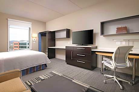 King Room - Hearing Access/Non-Smoking