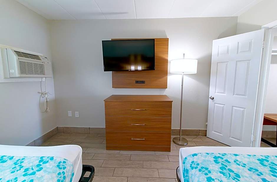 Seashire Inn & Suites