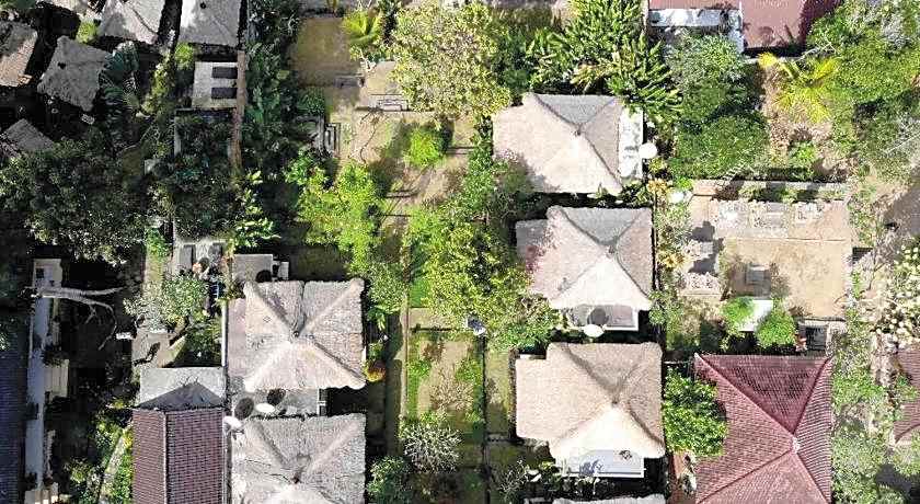 Astawa House