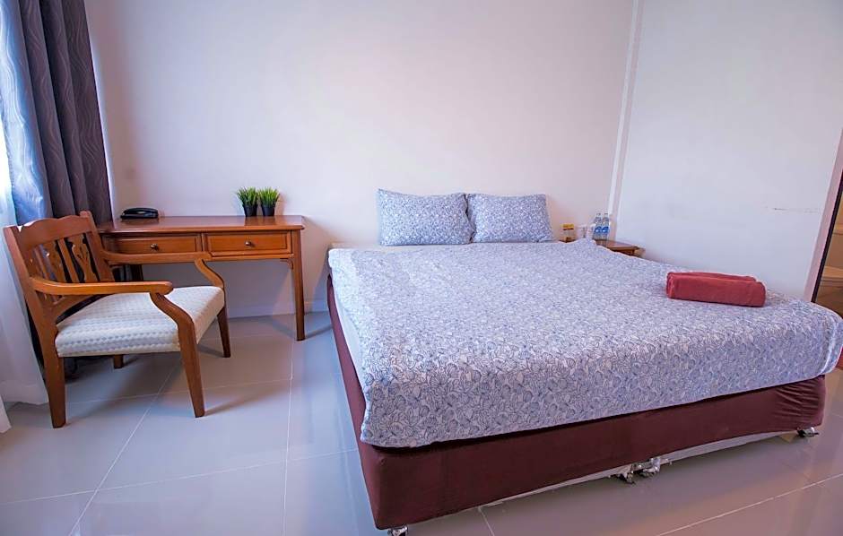 Sunday Ayothaya Hotel