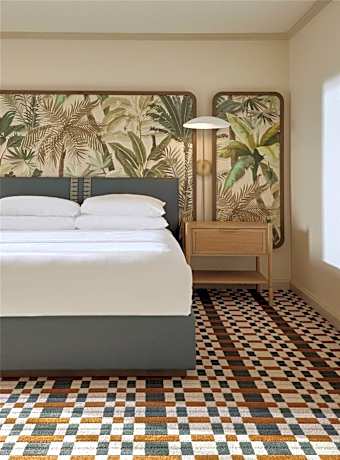 King Room with Balcony - Partial Ocean View