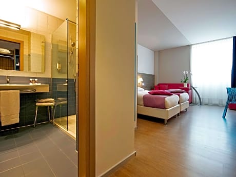 Triple Bedroom