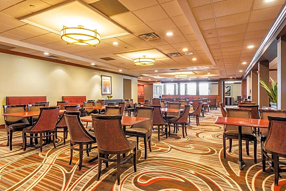 Wyndham Omaha/West Dodge