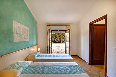 Double or Twin Room with Terrace