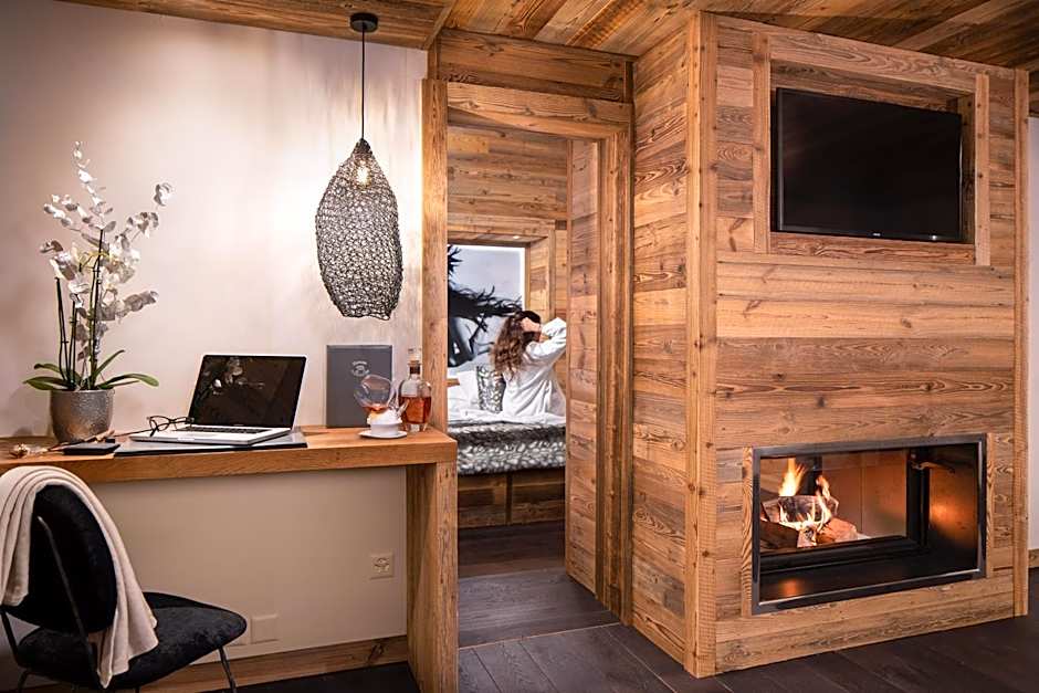 Hostellerie du Pas de l'Ours "Relais et Châteaux"