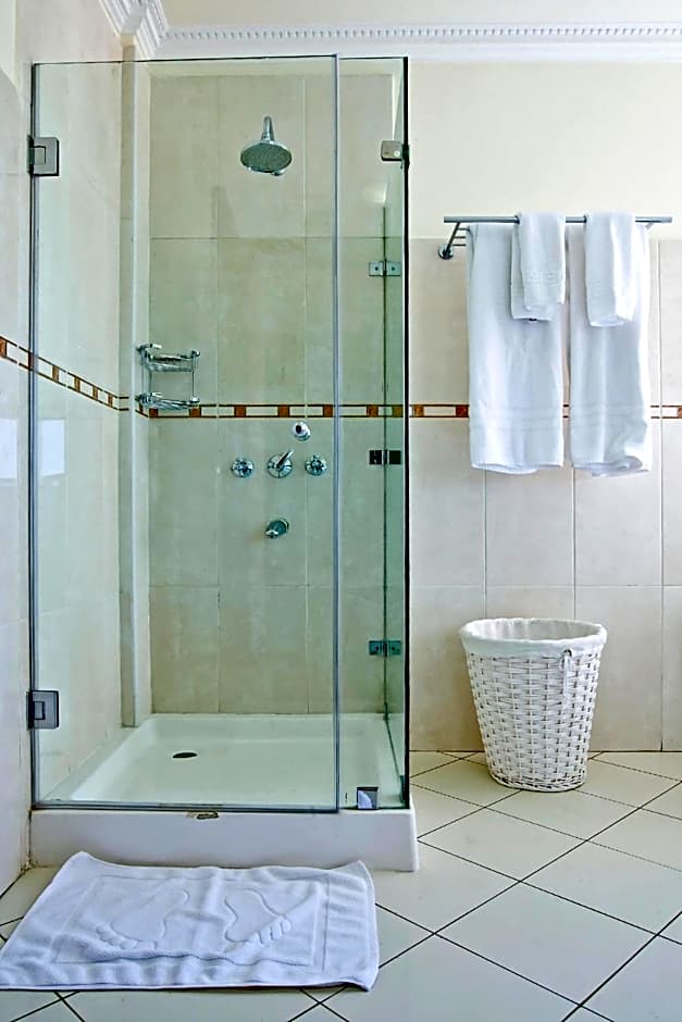 GemSuites Serviced Apartments State House