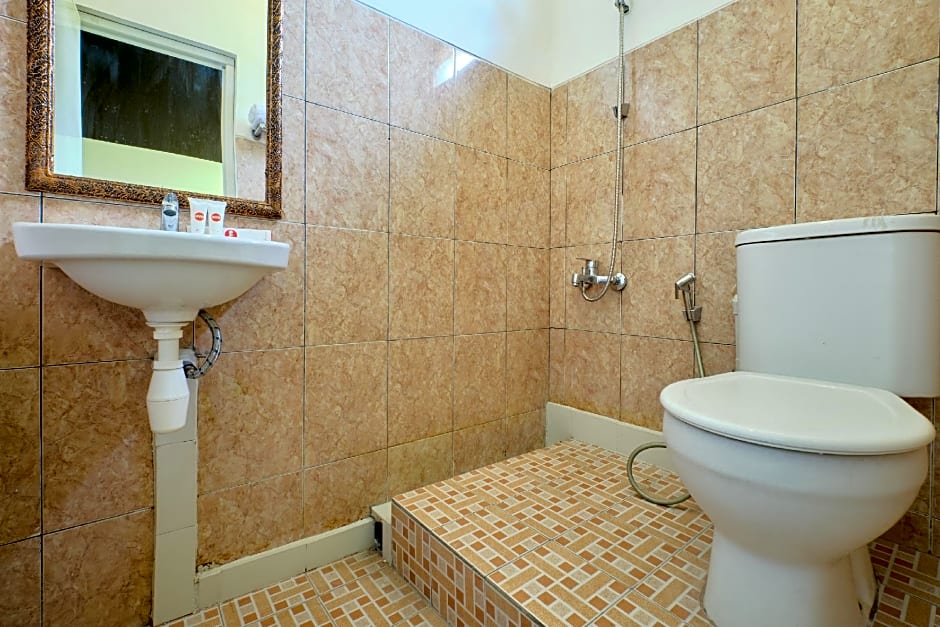 OYO 2519 Mayang Garini