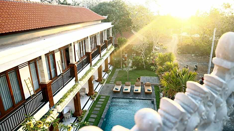 seno guesthouse and cafe