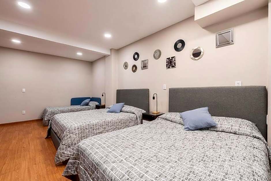 401 Location 3Bdrm 2bath apt with AC Rooftop