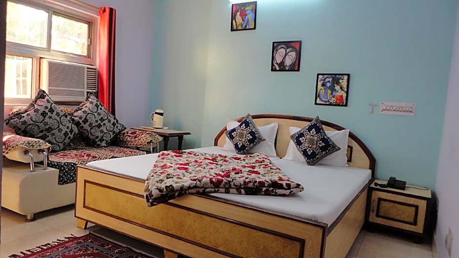 Hotel Swarajya Palace