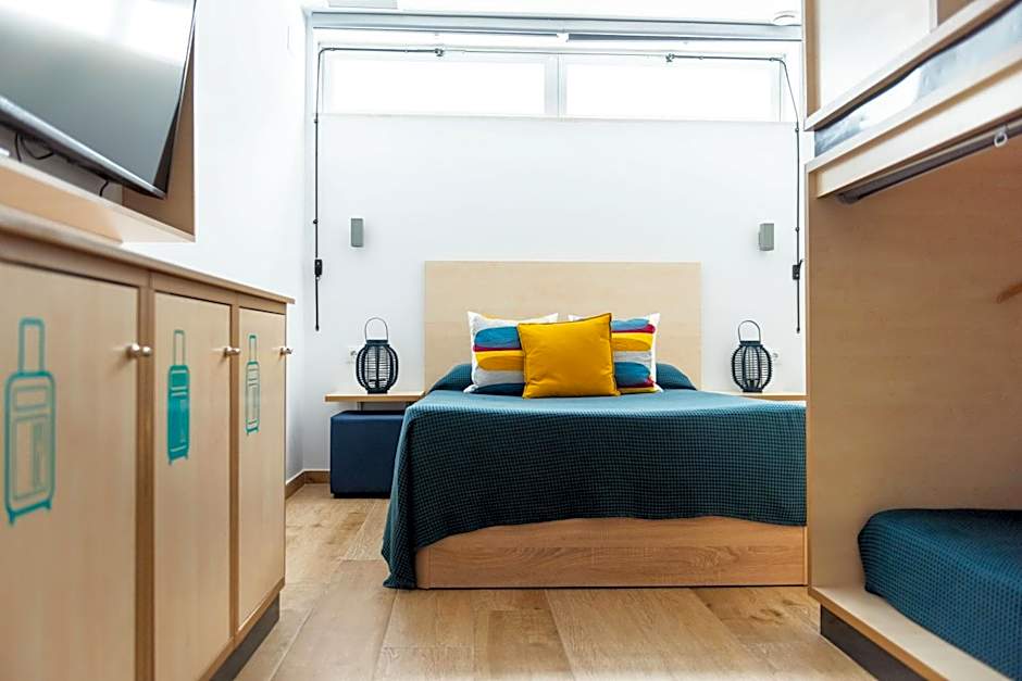 TAKE SURF Hostel Conil