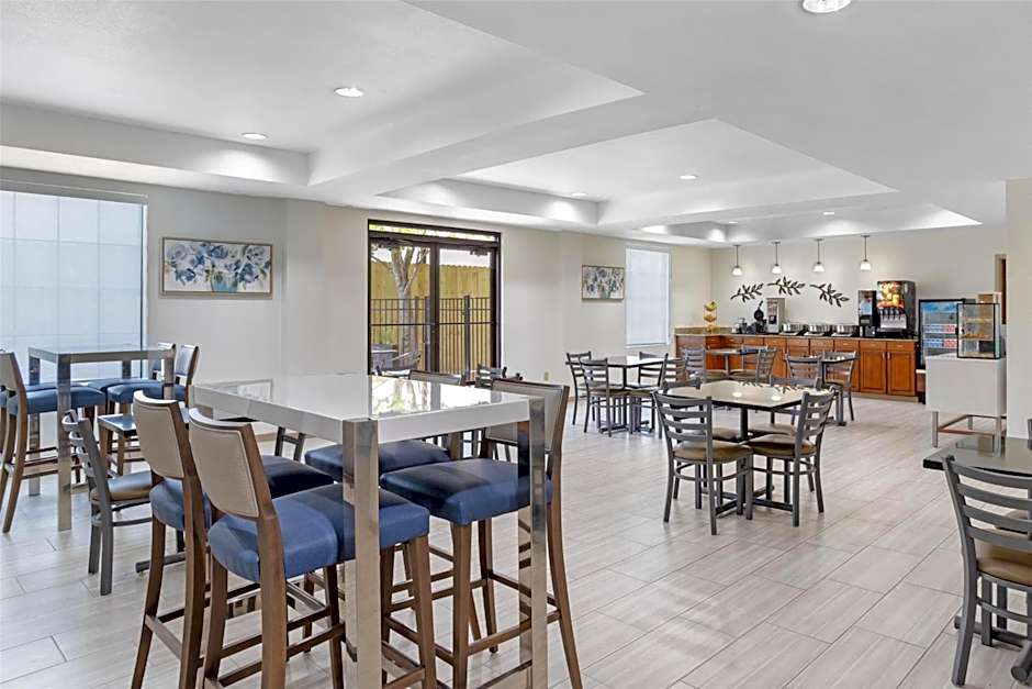 Best Western Plus Executive Hotel And Suites