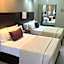 Howard Johnson Plaza by Wyndham Buenos Aires Florida Street