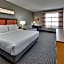 La Quinta Inn & Suites by Wyndham Dallas Love Field