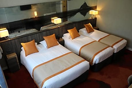 Garden Quadruple Room